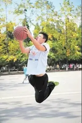 业余篮球运动员如何结合瑜伽提升技能_2